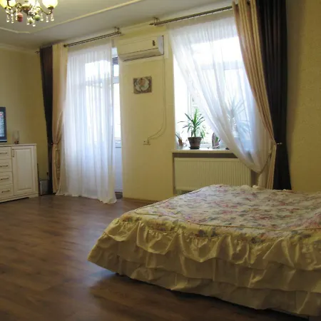 Cosy Flat In The City Centre Апартаменты *